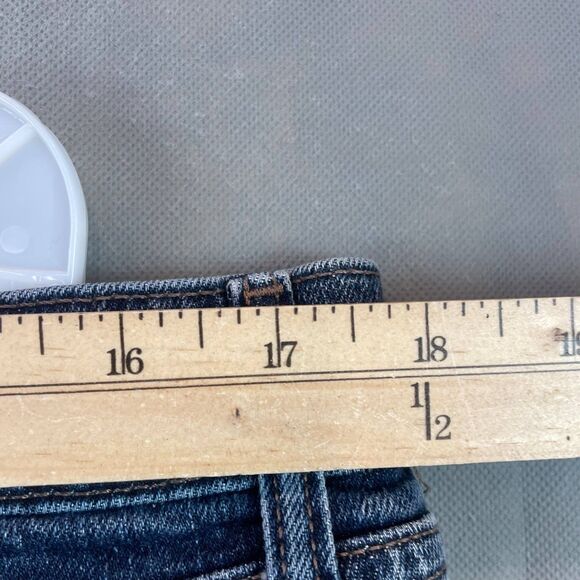 Old Navy Jeans Women Size 12 Blue Boyfriend Fit Frayed Hem Button Zip Fly Casual - Picture 8 of 8